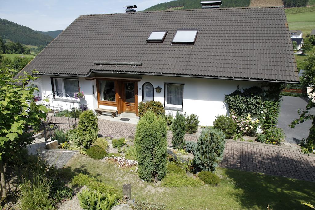 Ferienwohnung Buecker Schmallenberg Buitenkant foto