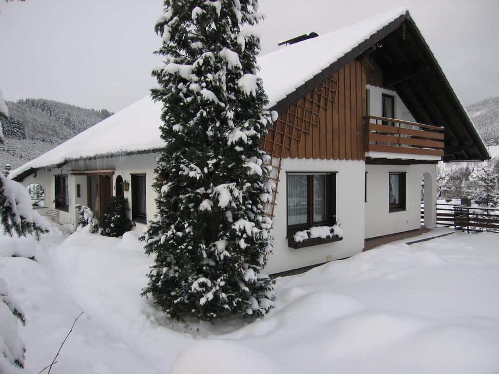 Ferienwohnung Buecker Schmallenberg Buitenkant foto